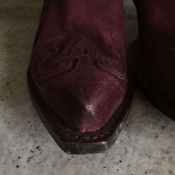 Sendra Suede Embroidered Western Cowboy Boots - Picture 7 of 16